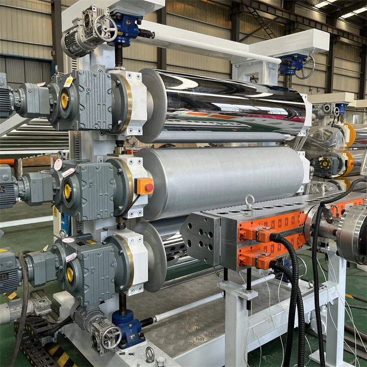 Nâng cấp dây chuyền sản xuất của bạn với máy đùn bảng PVC
