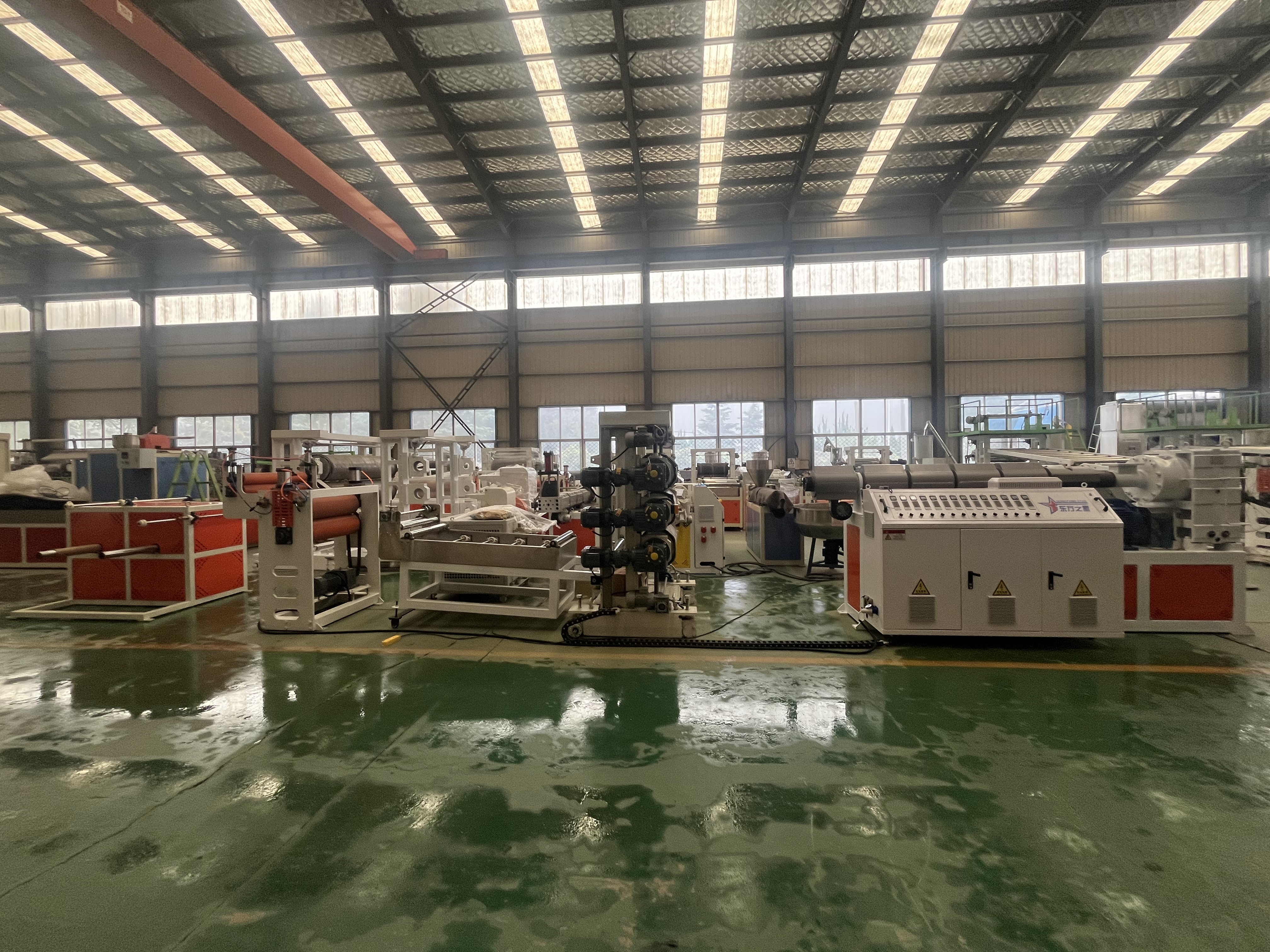 ​Rèm cửa mềm tpu có đặc điểm gì?