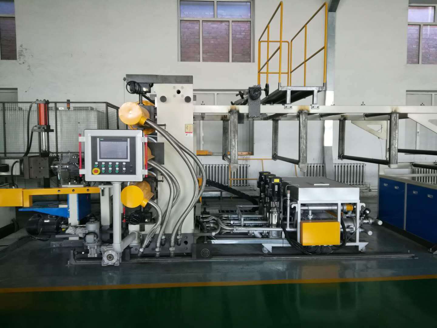 Cửa hàng nhà máy sản xuất thiết bị ép đùn geocell HDPE