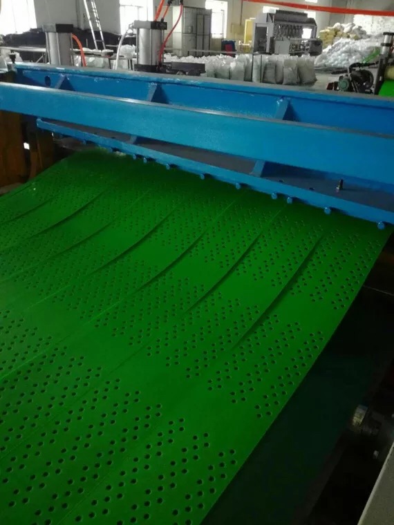 Dây chuyền ép đùn trục vít đơn cho sản xuất Geocell HDPE